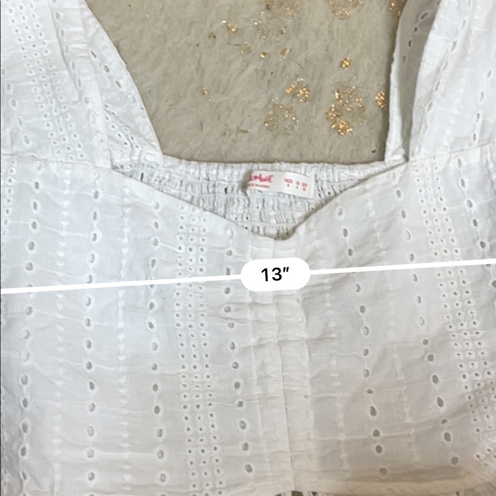 Romwe white ruffle hem eyelet cropped shirt - Picture 4 of 5